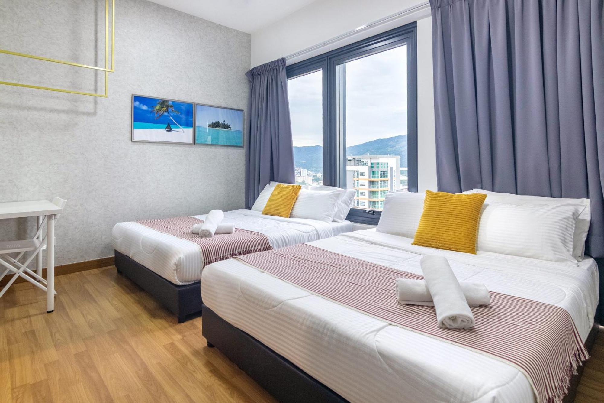 Tropicana 218 X Airlevate Suites George Town Room photo