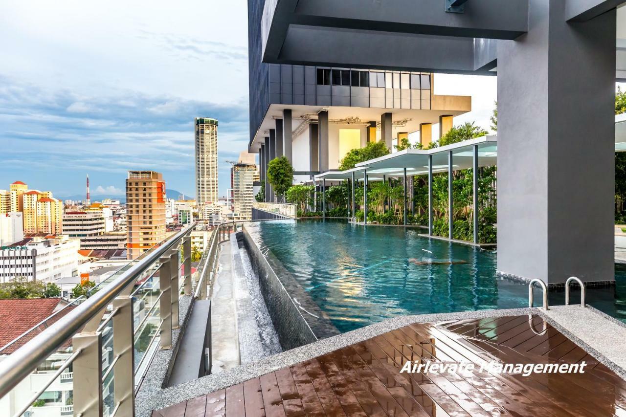 Tropicana 218 X Airlevate Suites George Town Exterior photo