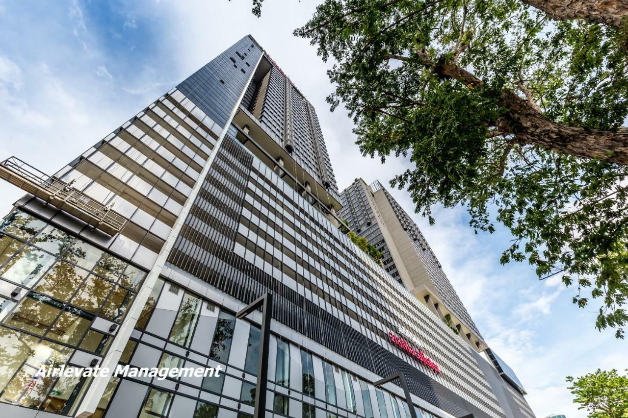 Tropicana 218 X Airlevate Suites George Town Exterior photo